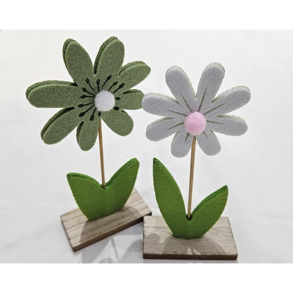 Fleur en feutrine 18,7 x 4,5 x 9 cm, avec de grandes feuilles